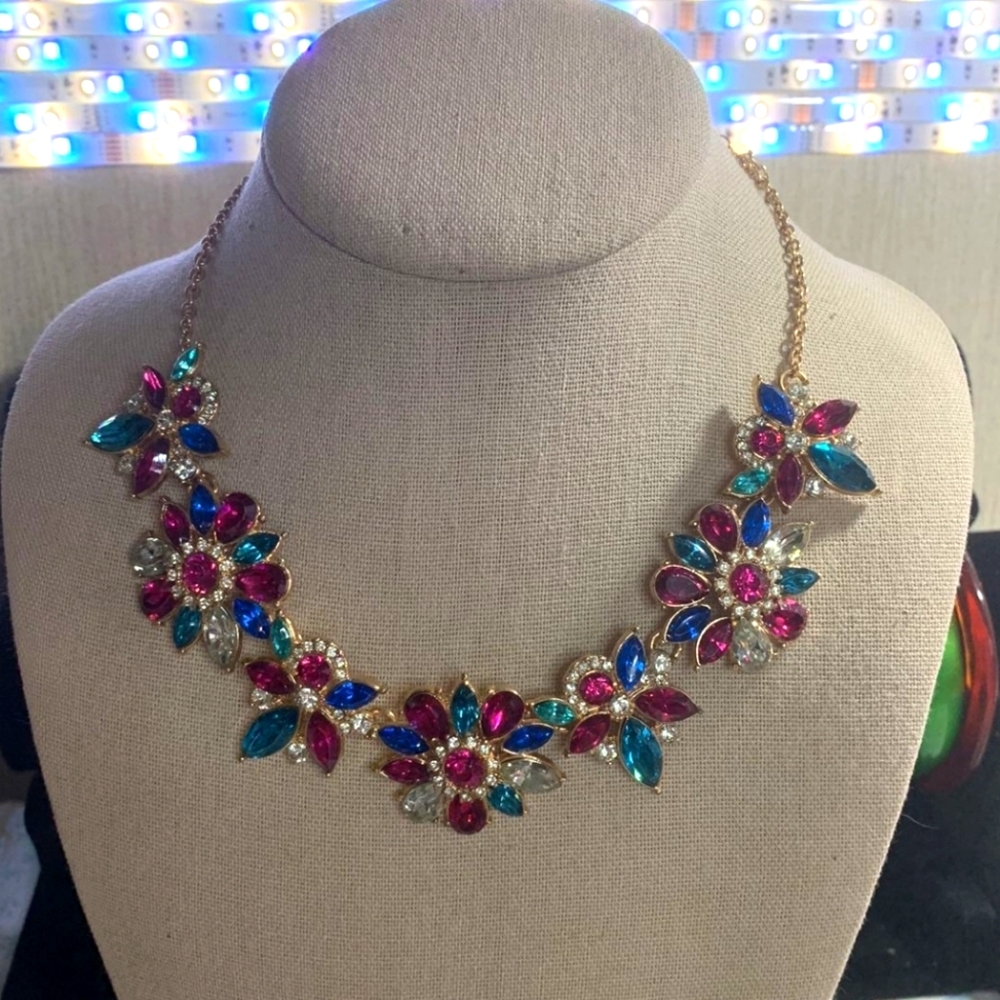 Rhinestone Statement Necklace - image 1